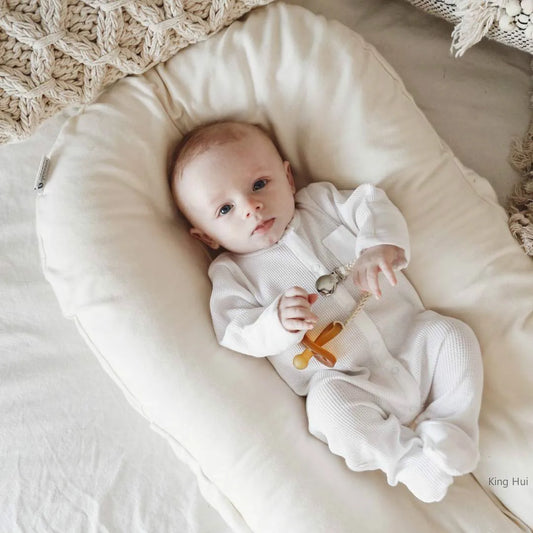 Réducteur de lit bébé BabyNest