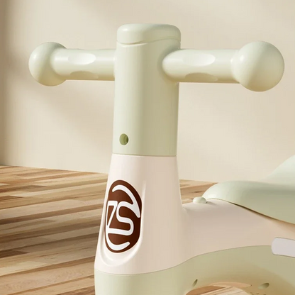 Vélo tricycle pour bébé